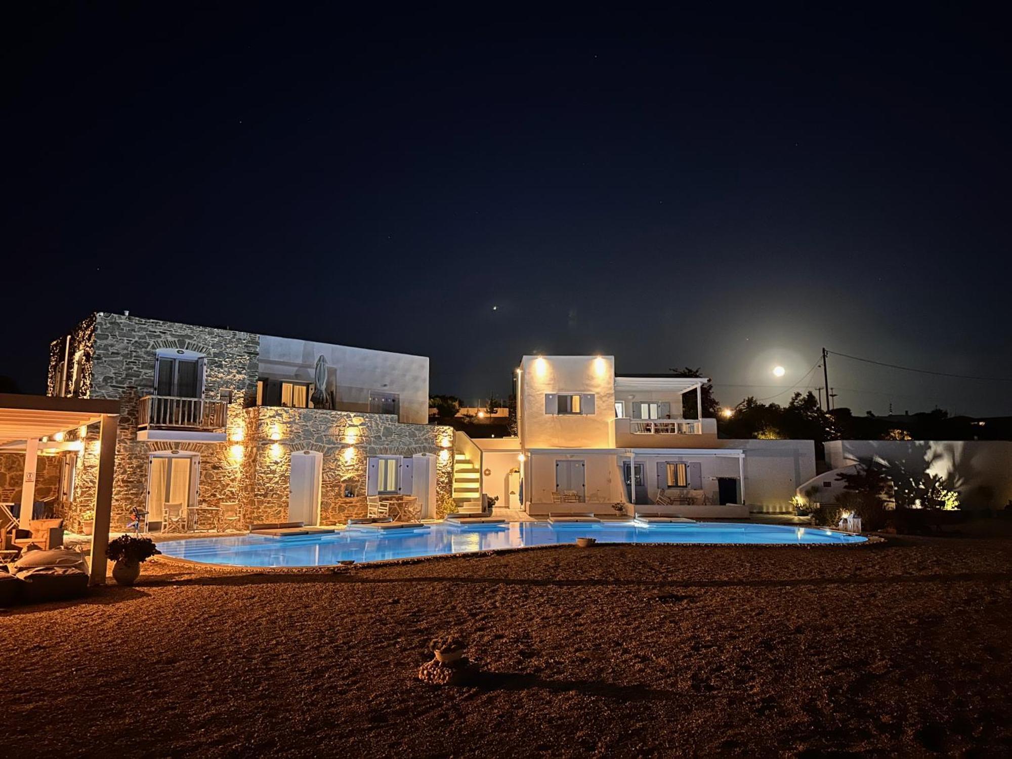 Blu Suites And Studios Adamantas  Exterior photo