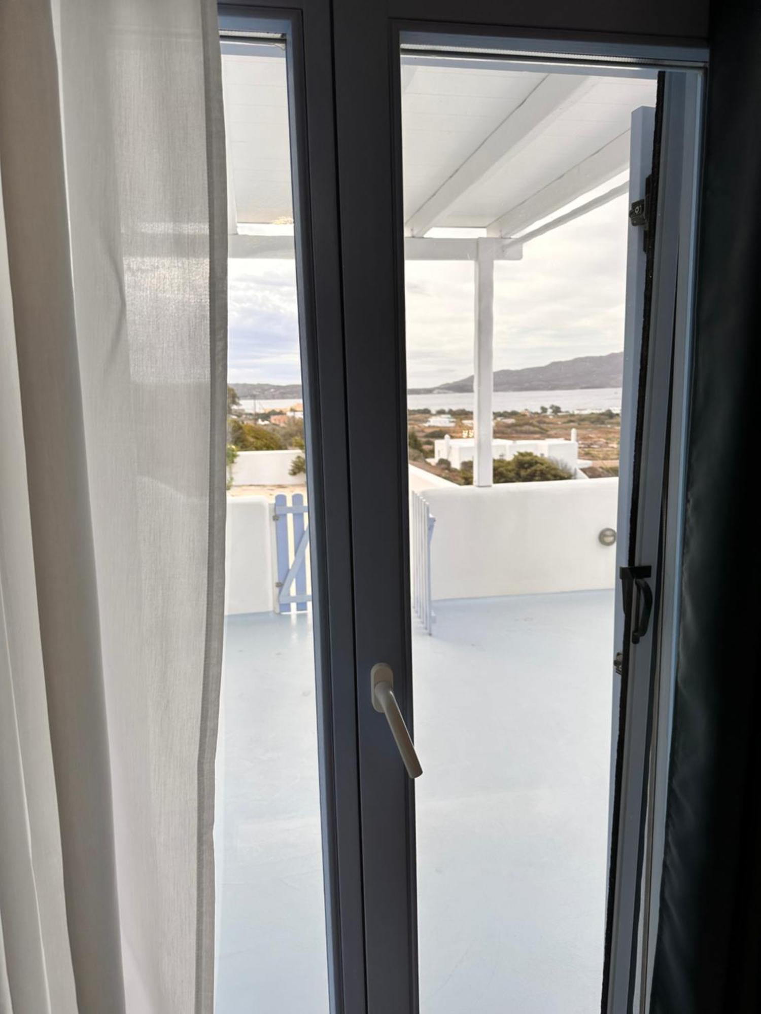 Blu Suites And Studios Adamantas  Exterior photo