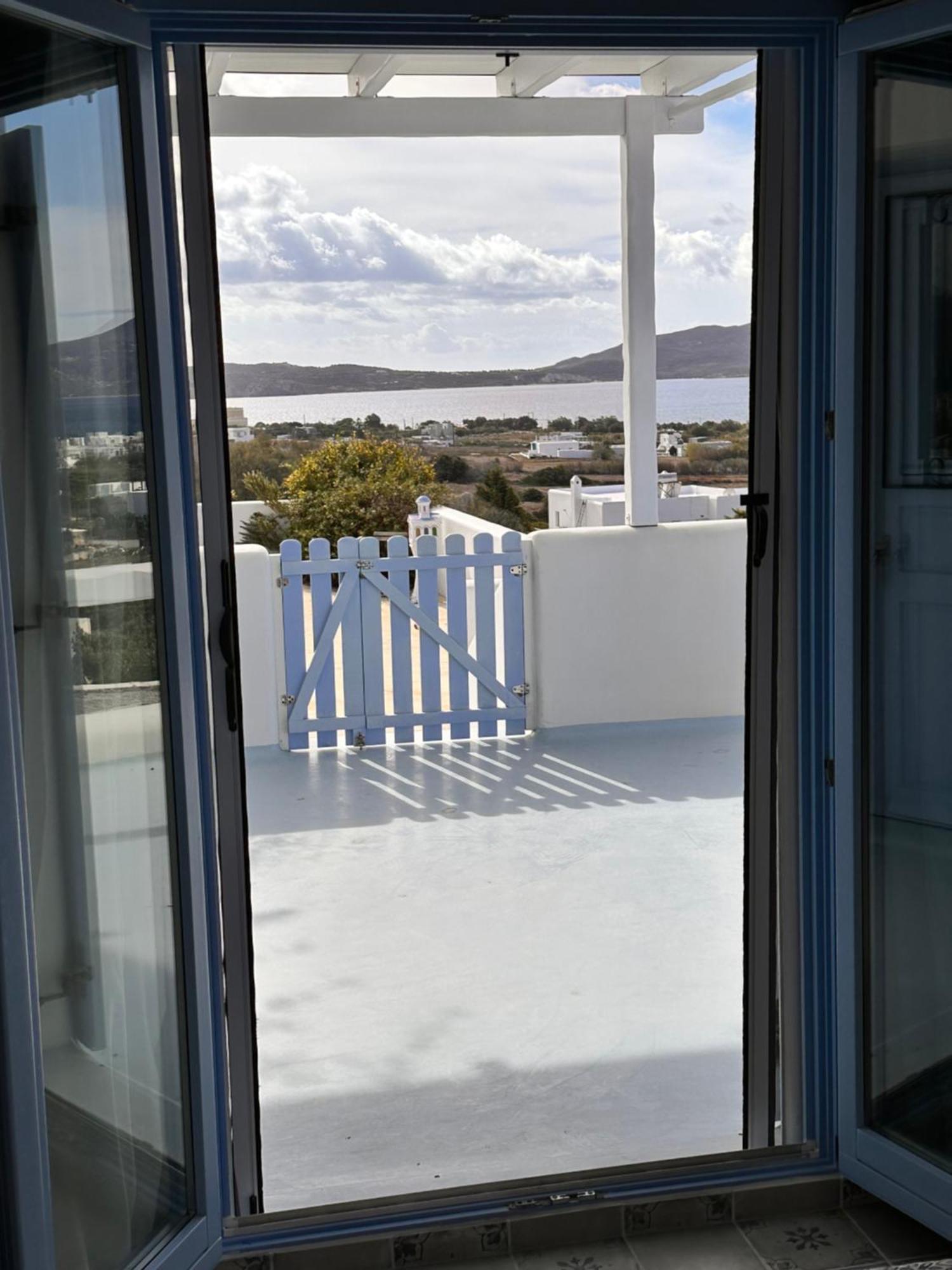 Blu Suites And Studios Adamantas  Exterior photo