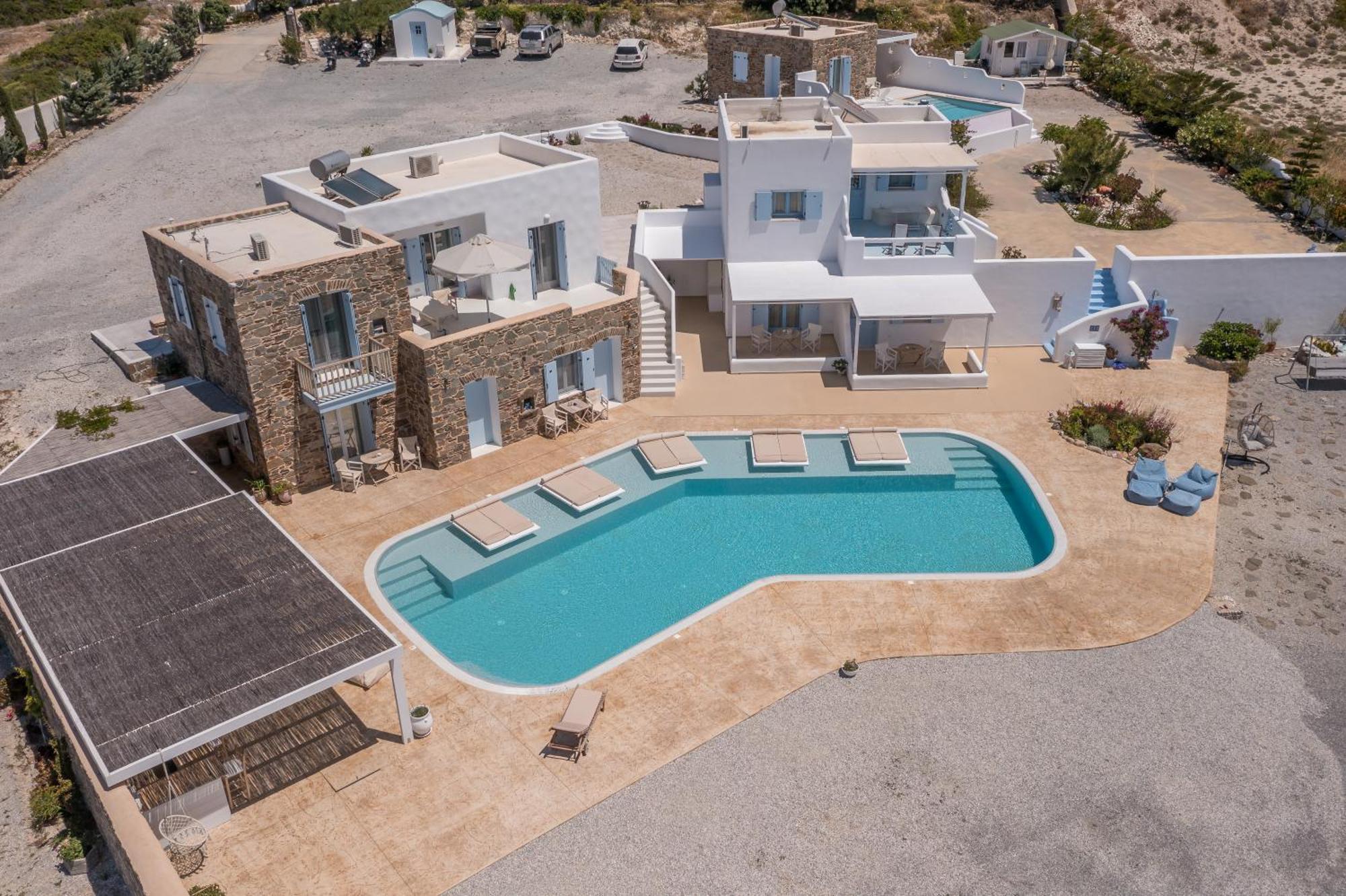 Blu Suites And Studios Adamantas  Exterior photo